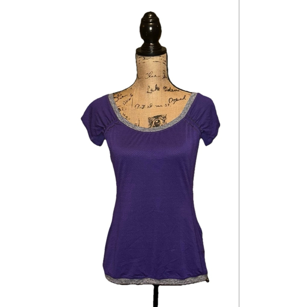 Lululemon Swiftly Tech Short Sleeve Top Womens 6 Purple